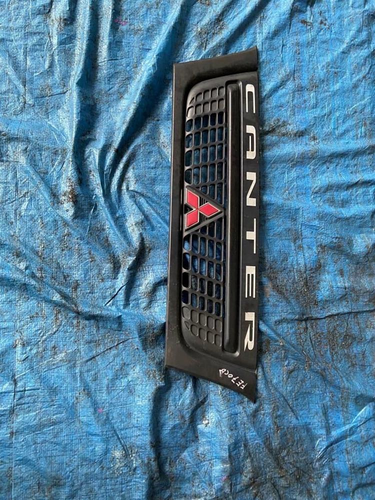 Решетка радиатора Мицубиси Кантер в Клине 209116