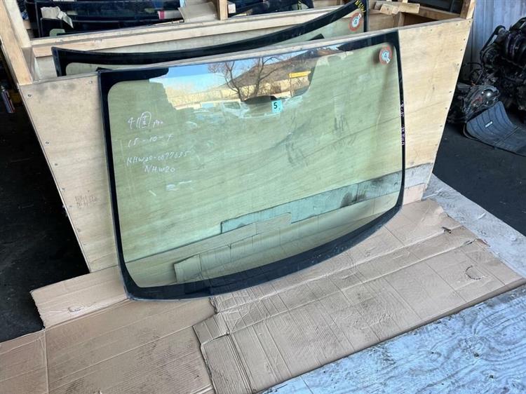 Лобовое стекло Тойота Приус в Клине 236521