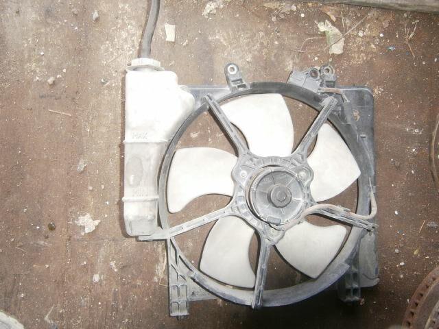 Диффузор радиатора Хонда Фит в Клине 24030