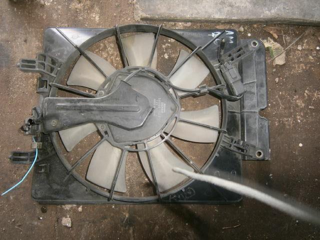 Диффузор радиатора Хонда СРВ в Клине 24032