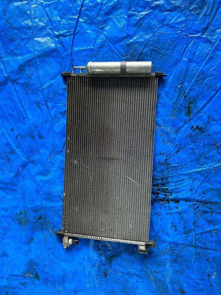 Радиатор кондиционера Ниссан НВ 200 в Клине 245875