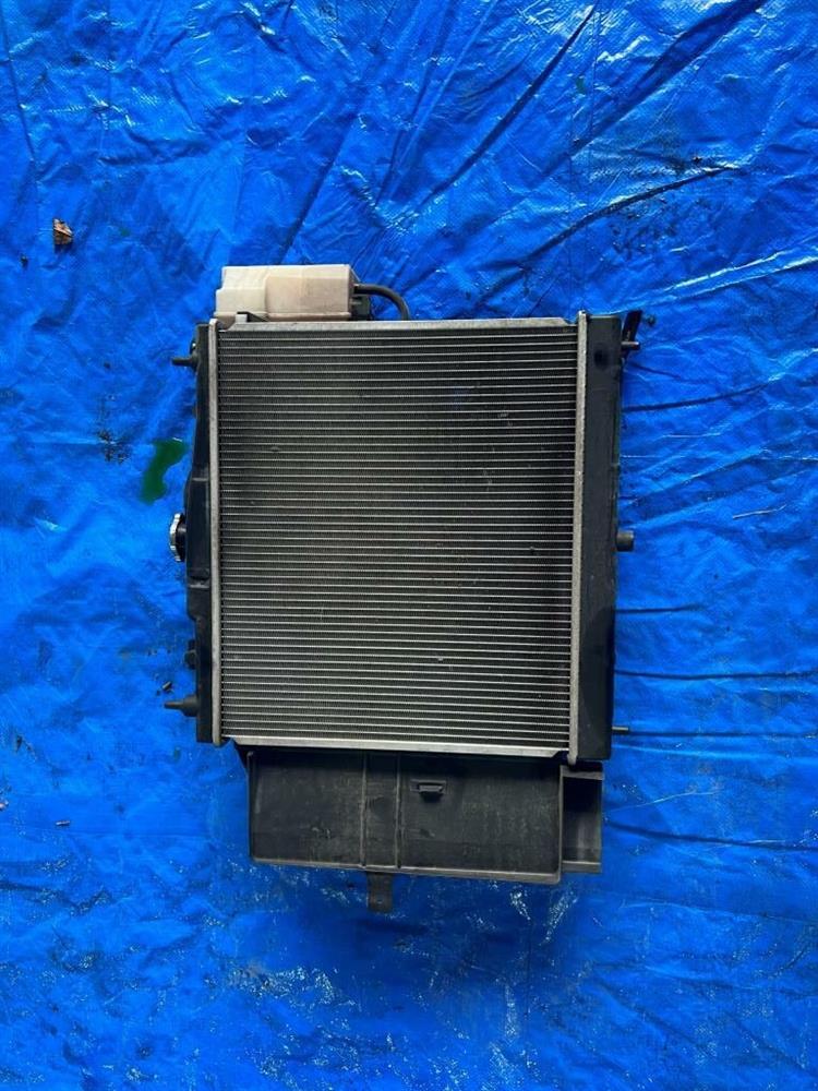 Радиатор основной Ниссан Куб в Клине 245900
