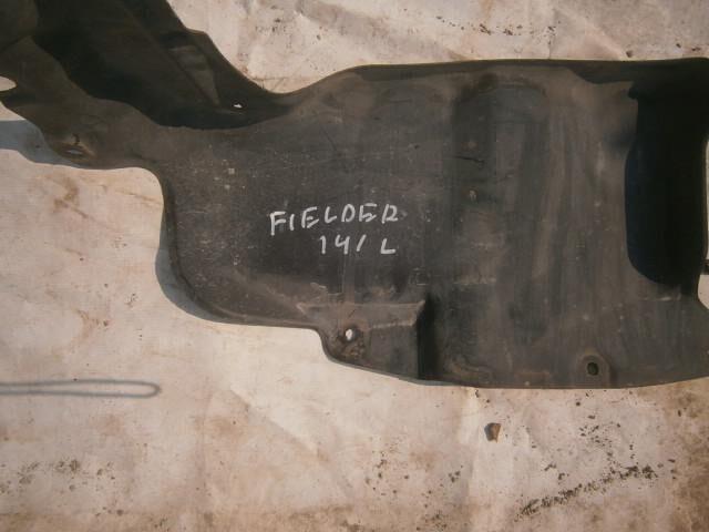 Подкрылок Тойота Королла Филдер в Клине 26428