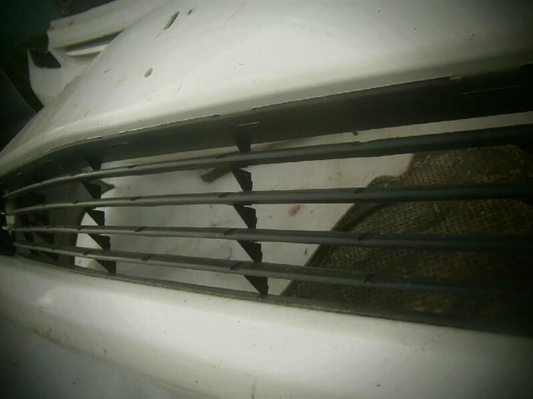 Решетка радиатора Тойота Приус в Клине 72763