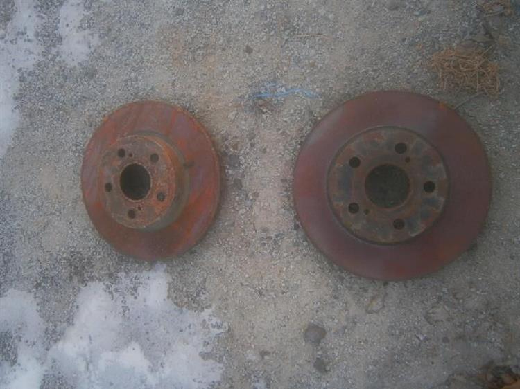 Тормозной диск Тойота Приус в Клине 81564